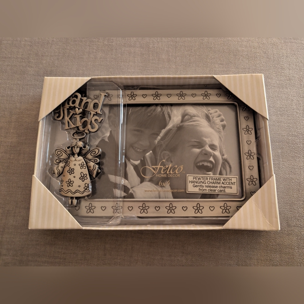 NEW Grandkids Pewter 6x4 Picture Frame With Charm